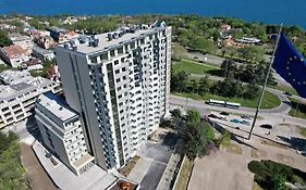 Sky Flats Varna With Parking